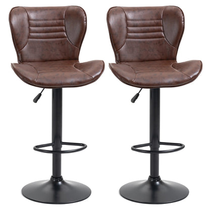 Lot de deux fauteuils de bar marron à dossier enveloppant et pied noir réglable sur fond blanc.