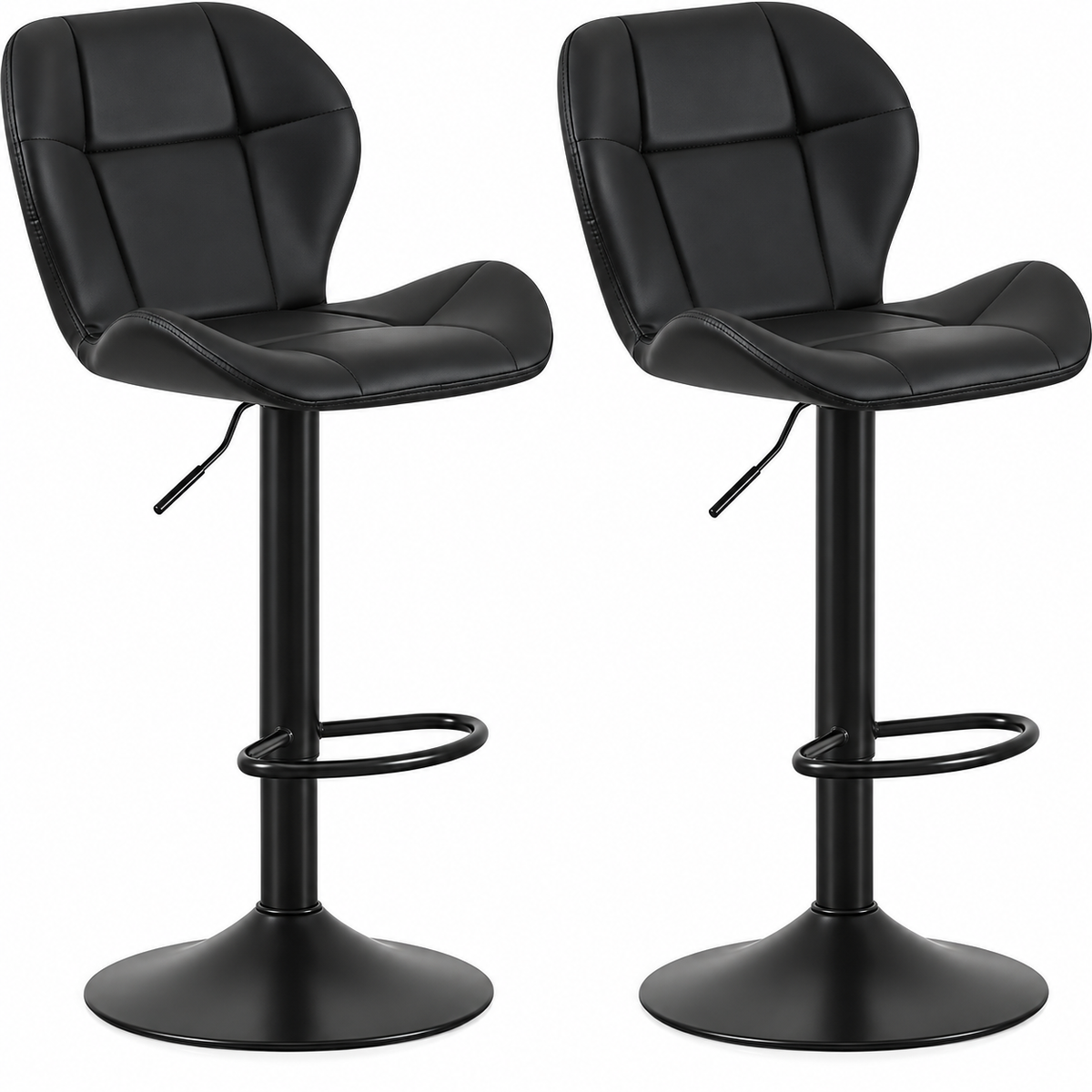 Lot de deux tabourets noirs à dossier rembourré et pied réglable noir sur fond blanc.